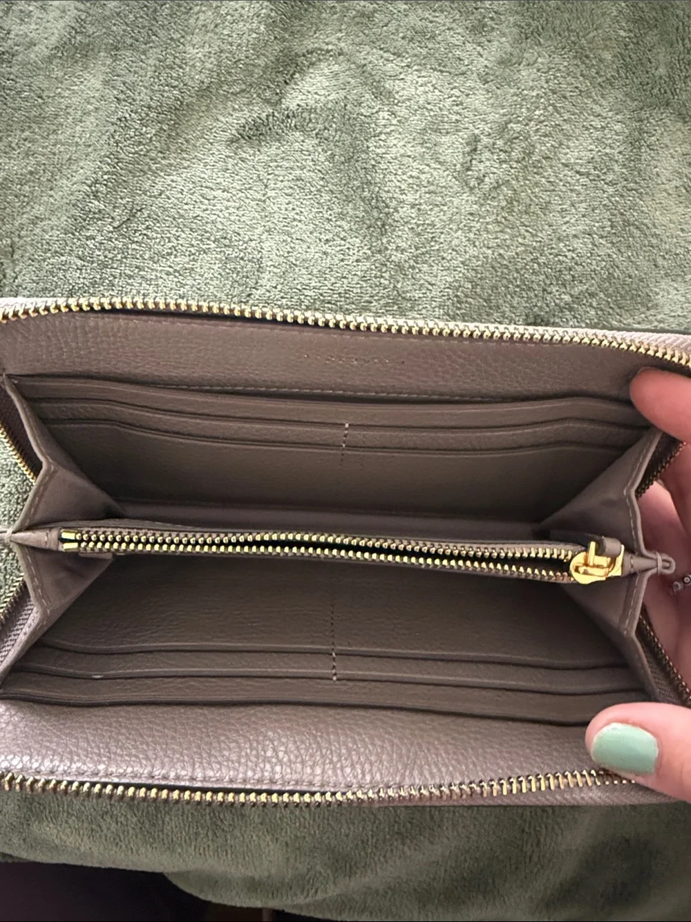 NWT Tory Burch Britten Zip Continental Wallet with Gold Logo